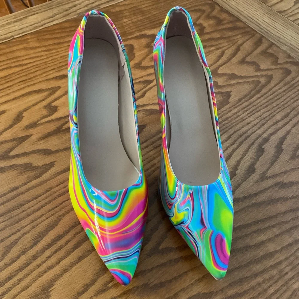 Rouge Helium Multi-Colored Rainbow Swirl, Tie-Dye Stilettos, Women’s Sz 8-8.5